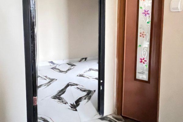 Lt 2 kamar & Toilet
